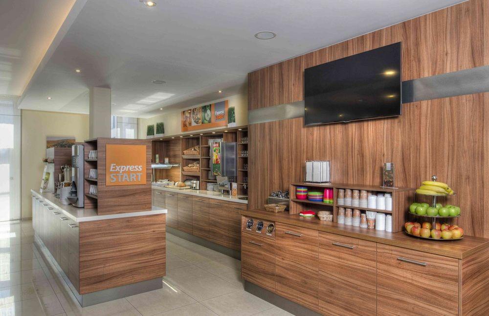 Holiday Inn Express Heidelberg City Centre エクステリア 写真
