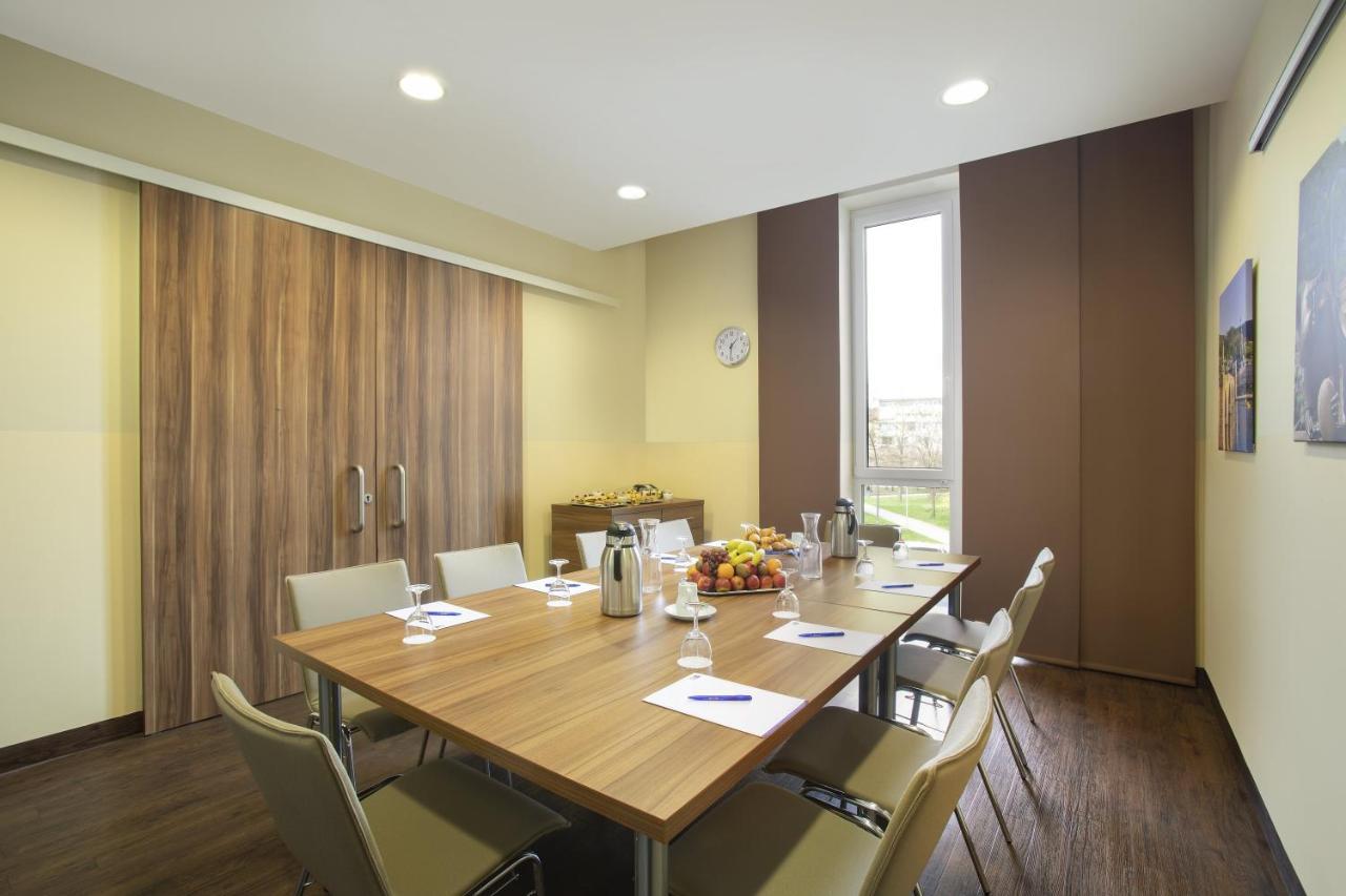 Holiday Inn Express Heidelberg City Centre エクステリア 写真